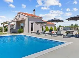 Villa Ana