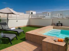 Lola 14 Suite Apartment