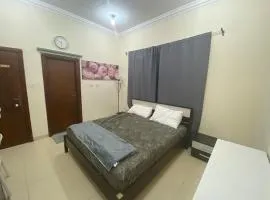 Big Cozy Studio in Al Kheesa