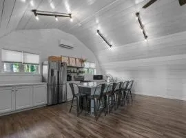 The Barn at Sharp Run-Modern Barn in the heart of Amish Country