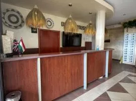 HOLIDAY Suites BAHAMI