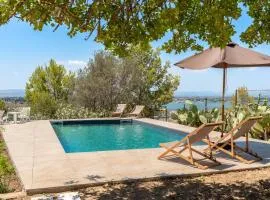 Galatea e Giardino delle Esperidi apartments with pool by Wonderful Italy