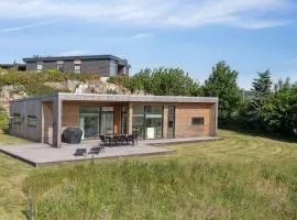 Holiday With Comfort, Nature & Modern Design