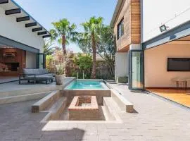 Family home in Tableview, close to Dolphin Beach.