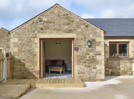 Five Dorchester Drive - Uk32043