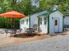Shared Boat Ramp at Kentucky Lake Retreat, hotel in New Johnsonville