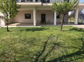 ΜΕΓΑΛΑ ΚΑΛΥΒΙΑ apartment