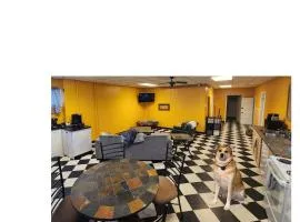 Trailside Furnished Apartment