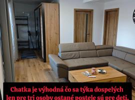 Chatka Katka, villa in Klokočov