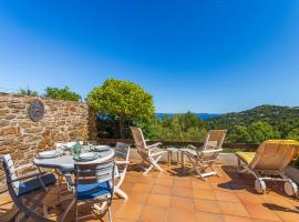 Holiday Home Village des Fourches by Interhome, hôtel à Cabasson