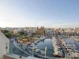 Seafront 3 bedroom apartment