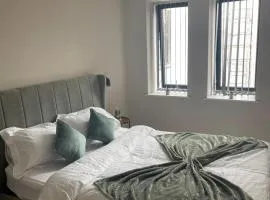 Modern 1 bed apartment in central Leeds