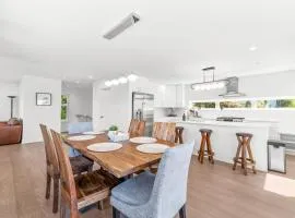 Spacious 4BR Getaway- Perfect for Families