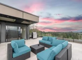 Stylish 6BR Retreat with Breathtaking Ocean Views