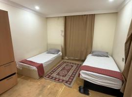 Rova Hotel, hostel v destinaci Baku