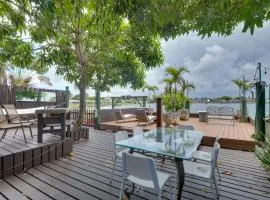 Lakefront Getaway with Dock Near Las Olas Beach