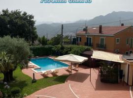 B&B LA ROSA，位于萨莱诺的酒店