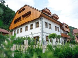 Menart Estate, hotel de luxo em Cerklje na Gorenjskem