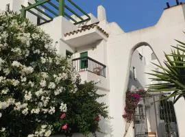 Adosado Dúplex Bahía de la Plata - Vistas Increíbles al Mar, Terraza y Jardín Privado