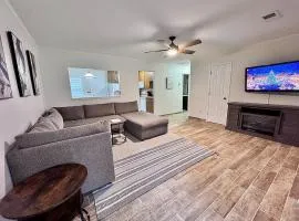 Cozy And Centrally Pet Friendly