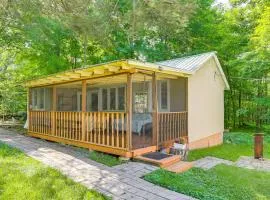 6 Mi to Bethel Woods Center: Cabin Near Shops