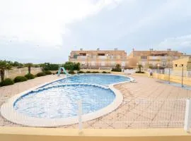 Adosado con piscina cerca de Castellón y Benicàssim a 10 min andando de la playa