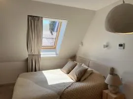 Nida & Sunrise *Self Check-In*