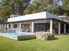 Oasis en el Montseny con piscina, jardín y natura