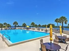 Gulf-View Condo with Beach Access in Hudson