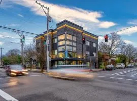 Studio Bliss Dual-Queen Stay in Vibrant Alberta