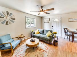 Less Than 1 Mi to Camels Back Park Boise Getaway!, ξενοδοχείο σε Μπόιζι