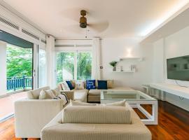 Le Azul - 3BR Beachfront HOME in Laguna & Layan Beach next KORA Resort, отель в Пхукете