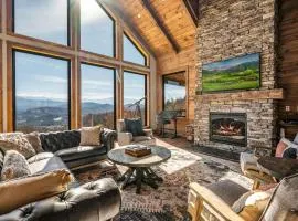 Ridgetop Cabin Retreat w Pool Hot tub & Theater