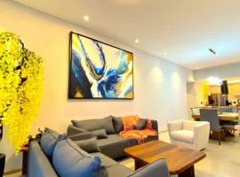 luxury apartment & great view good neighbour hood