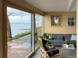 Modern Summer House By The Water In Hellebæk