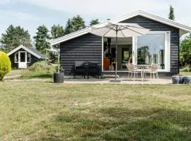 Beautiful Tranquil Home By Fjord Near Copenhagen