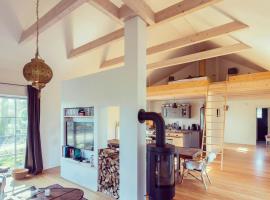 Wooden Cottage Near The Baltic Sea, hotel v destinaci Lensahn