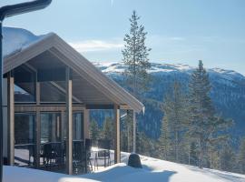 Modern Cabin With Panoramic View On Bringsfjellet, hotel in Lalm