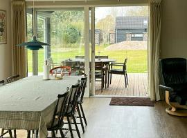 Modern Holiday Home Near Vesterløkken Beach, chalupa v destinaci Tanderup