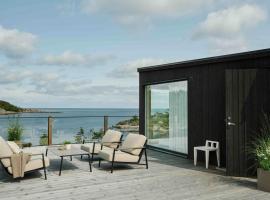 Modern Seaside Home With Magical Views, hotel a Väddö