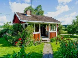 Charming Guest House With Wildlife In Sörmland, hotel v destinaci Björnlunda