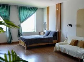 AM Hotel & Apartment