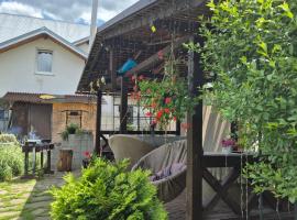 Захарова Оселя, hotel v destinaci Slavske