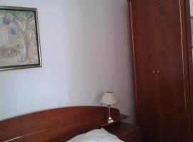 Apartment Delfina, hotel Istben