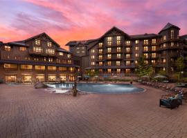 The Lodge at Spruce Peak, a Destination by Hyatt Residence, hotel v destinaci Stowe