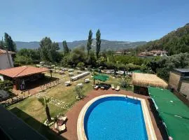 Yengeç Adults Only