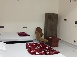 A G GEST HOUSE RAM MANDIR 500 Meetar