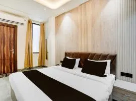 Hotel O NP PALACE