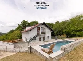 Roland House with Pool & Winery