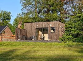 Kalnu kotedža H&eacute;lius lodge pilsētā Brugelete